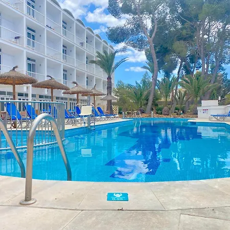 Hotel Isla De Cabrera